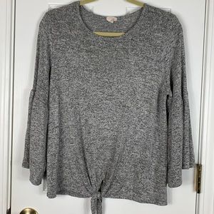 Caution to the wind Heather grey top size Lg